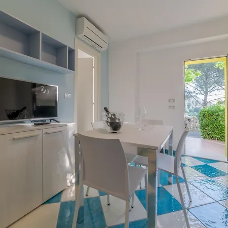 Camping Costabella Apartment *